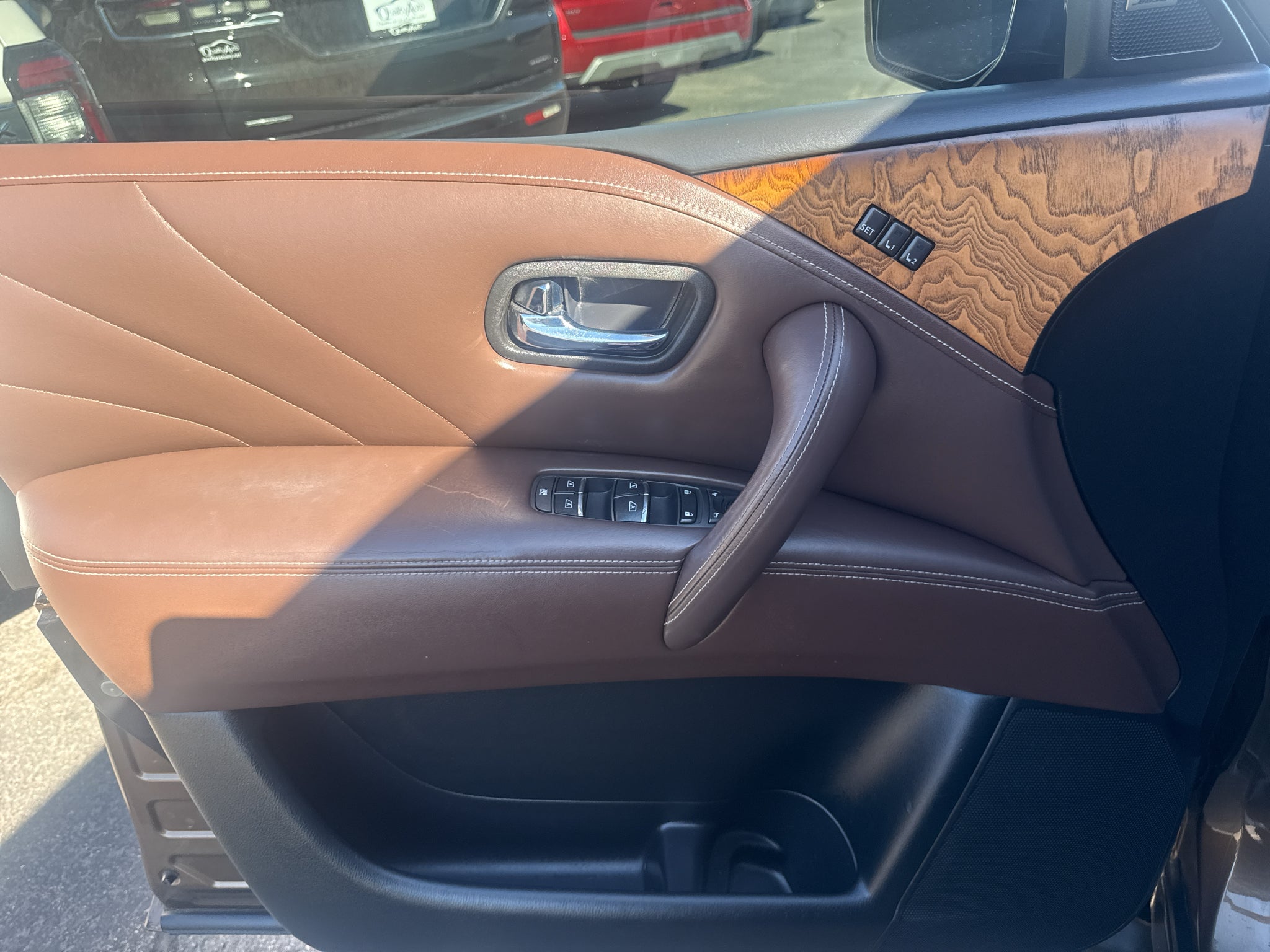 2016 INFINITI QX80 Limited