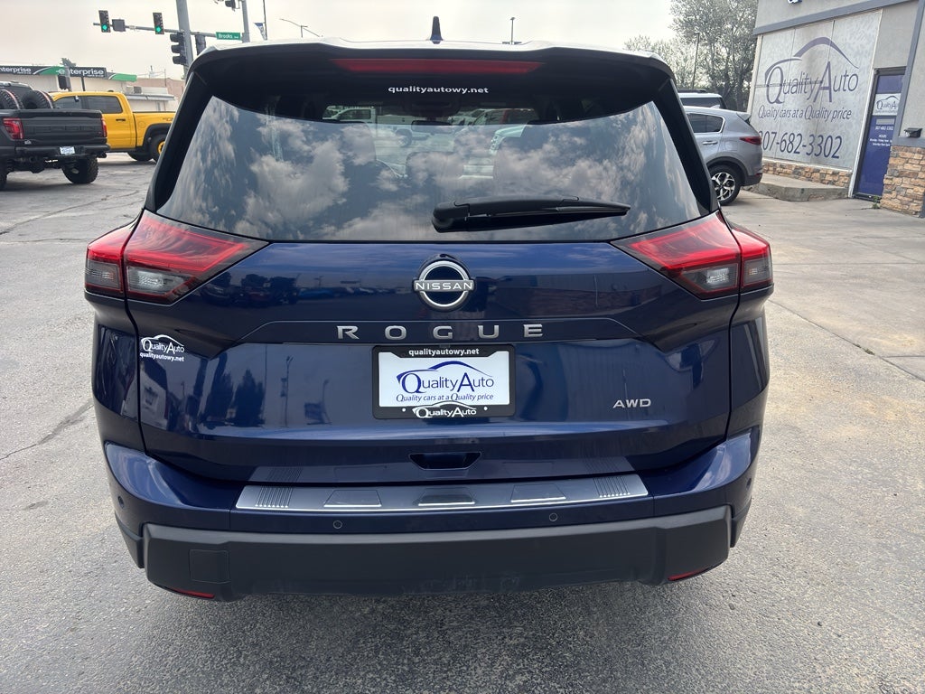 2025 Nissan Rogue SV