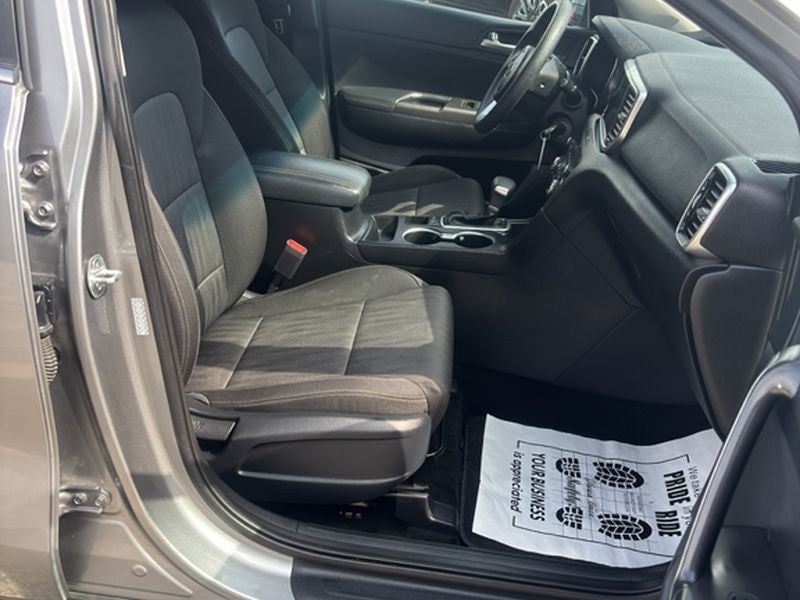 2022 Kia Sportage LX