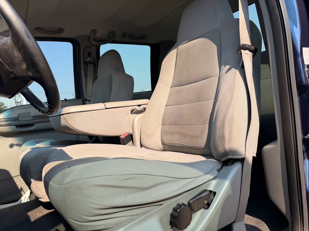 2004 Ford F-350 Lariat