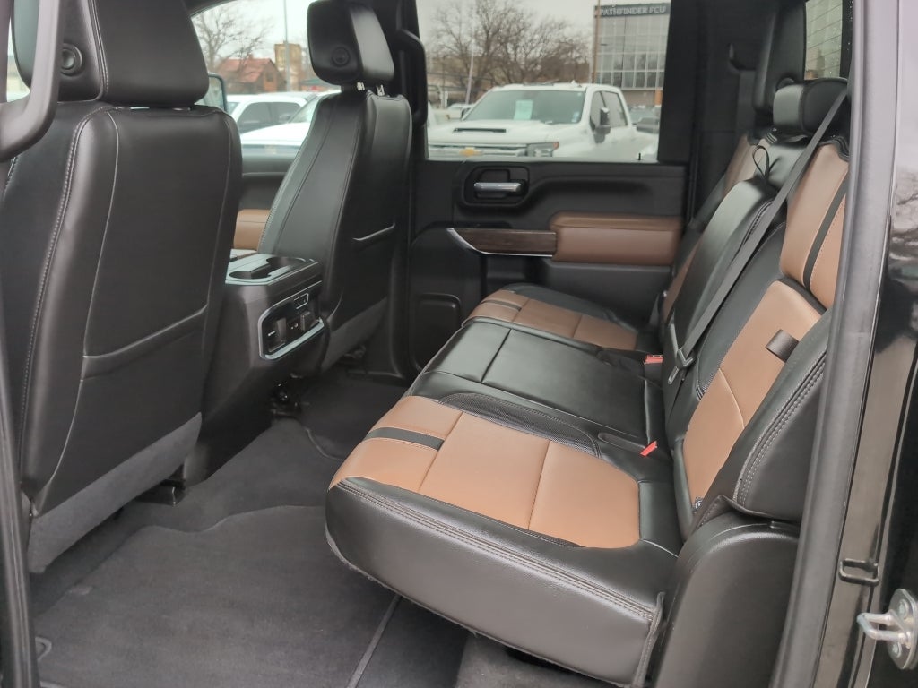 2023 Chevrolet Silverado High Country