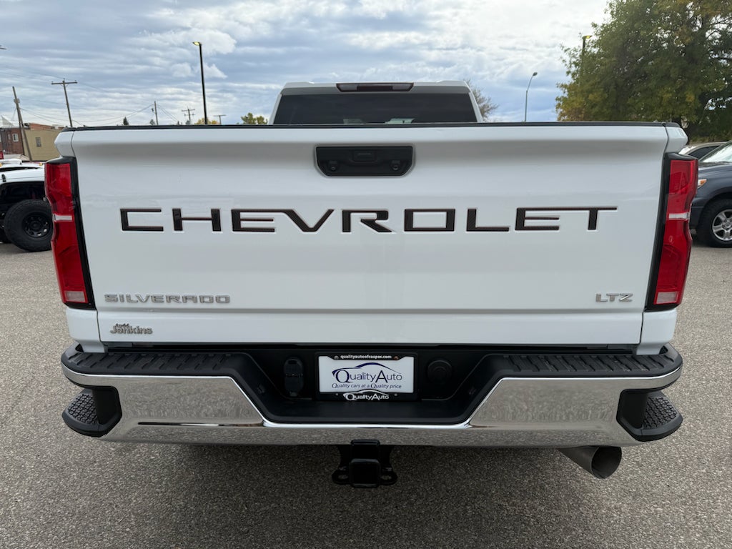 2024 Chevrolet Silverado LTZ
