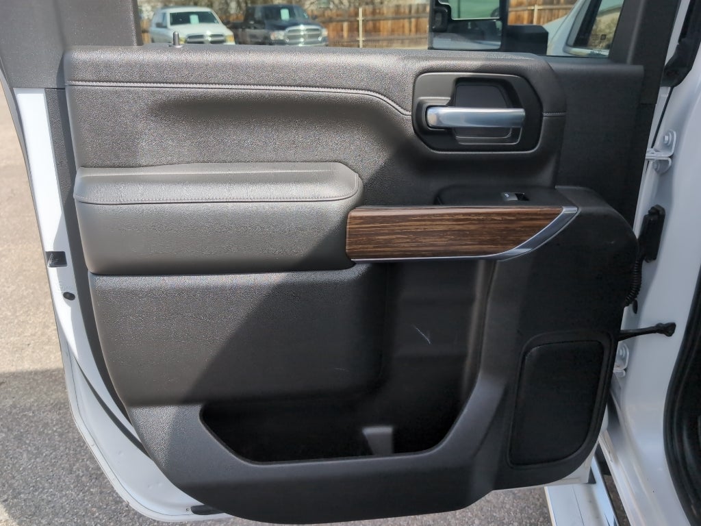 2022 Chevrolet Silverado High Country