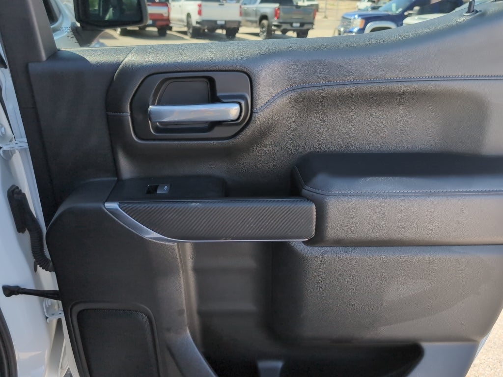 2022 Chevrolet Silverado RST