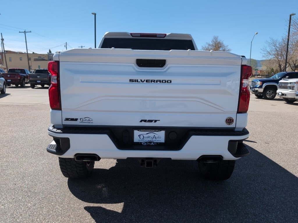 2022 Chevrolet Silverado RST
