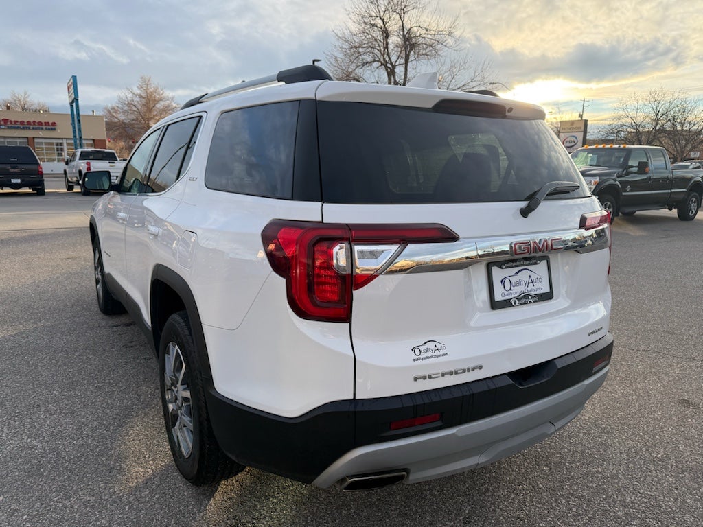 2023 GMC Acadia SLT