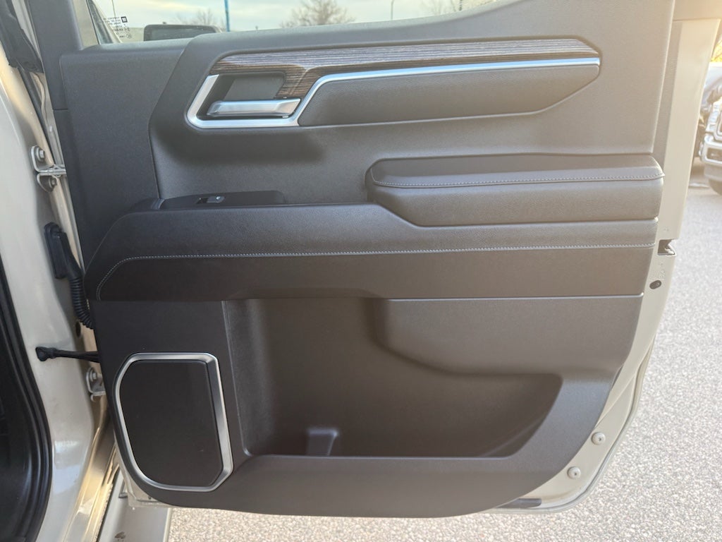 2023 GMC Sierra Elevation