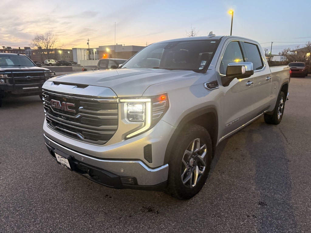 2022 GMC Sierra SLT