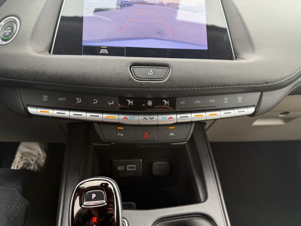 2023 Cadillac XT4 FWD Premium Luxury