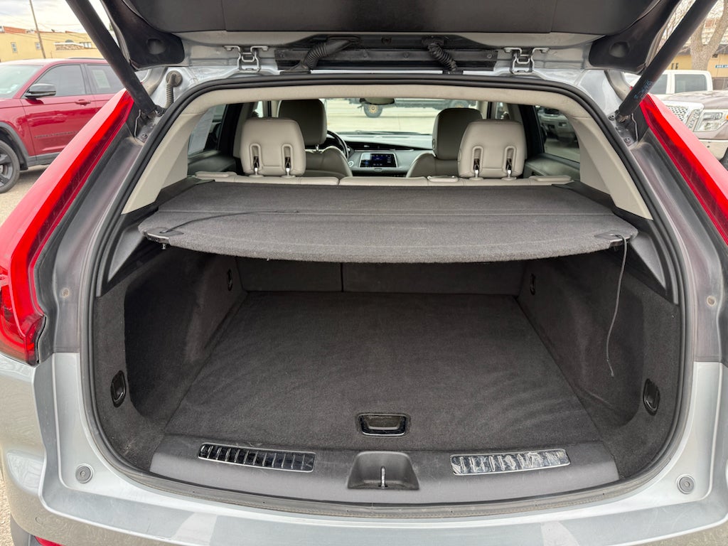 2023 Cadillac XT4 FWD Premium Luxury