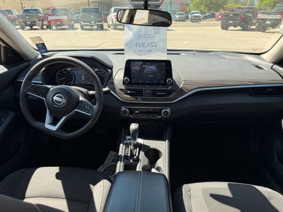 2025 Nissan Altima SV