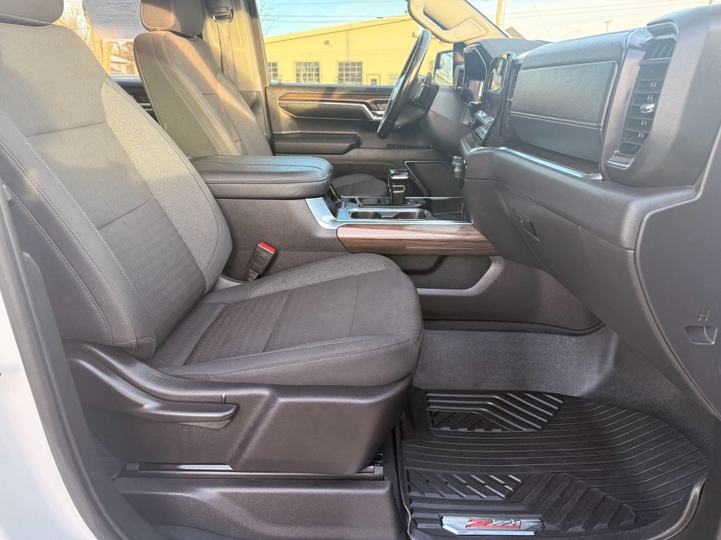 2024 Chevrolet Silverado LT Trail Boss