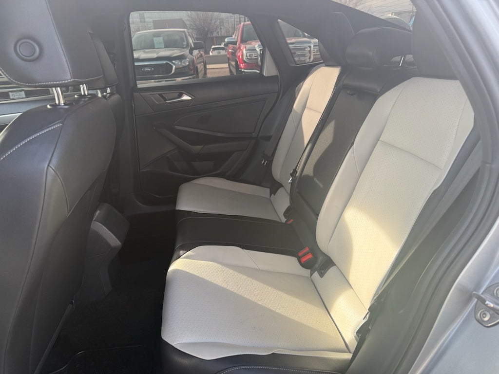 2020 Volkswagen Jetta R-Line