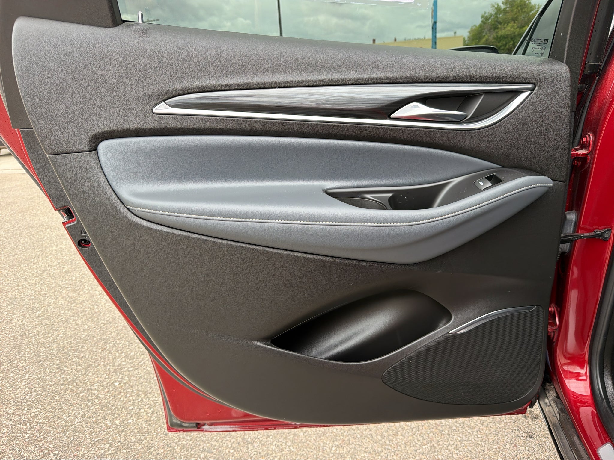 2024 Buick Enclave Essence