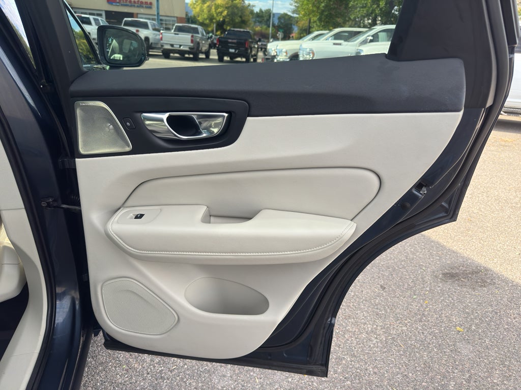 2021 Volvo XC60 Inscription