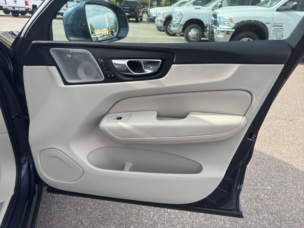 2021 Volvo XC60 Inscription